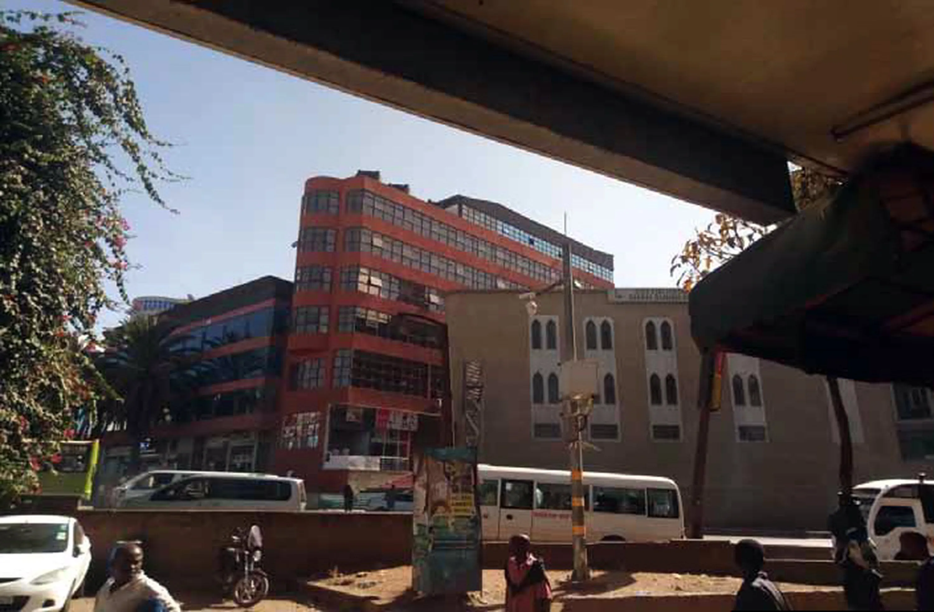 Gataka-ini Investment Roundabout